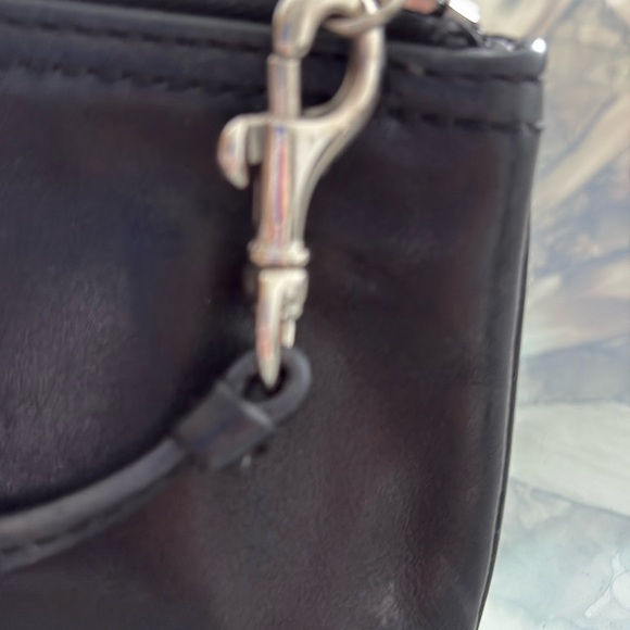 Vintage Coach Signature New York Silver Stamp Black Leather Wristlet - Picture 8 of 12